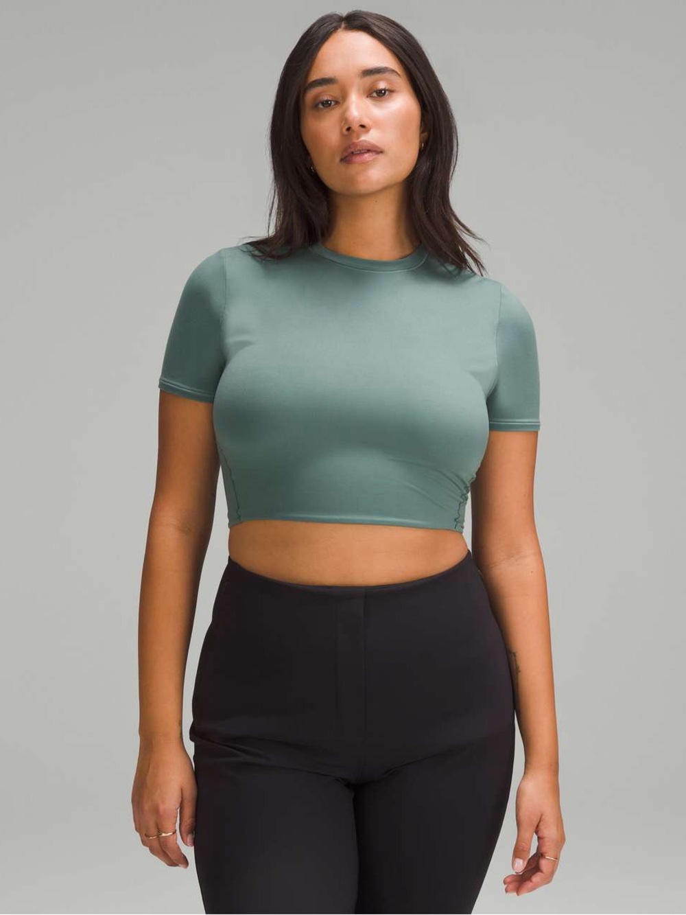 Lululemon Wundermost Ultra Soft Nulu Crewneck T-Shirt in Medium Forest Green XS